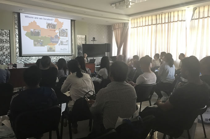 新疆农科院会场.jpg 新疆农科院会场.jpg